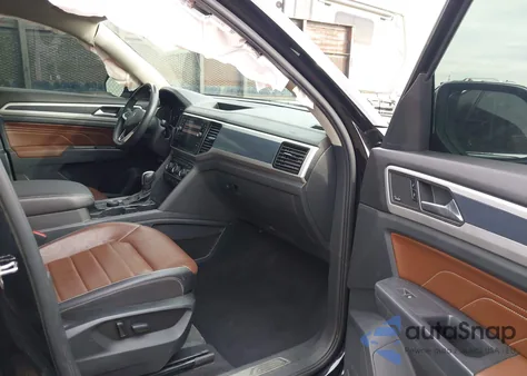 2021 Volkswagen Atlas 3.6L V6 Sel Premium R-Line from USA, damaged, VIN 1V2FR2CA0MC579123